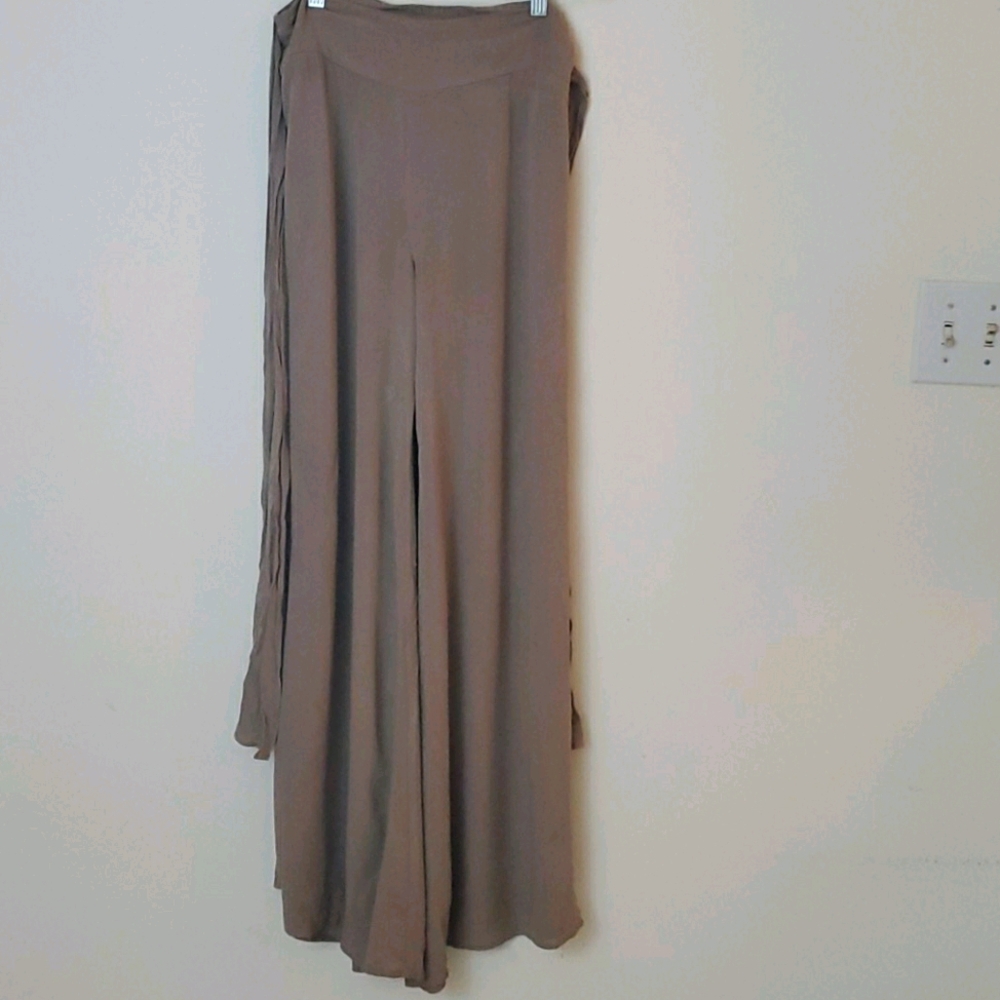 Forever 21 Tan Flowy Pants